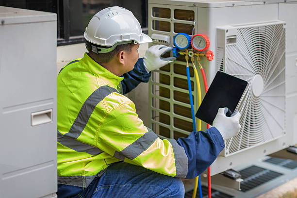 Professional Hvac technician working in Lewisville, PA
